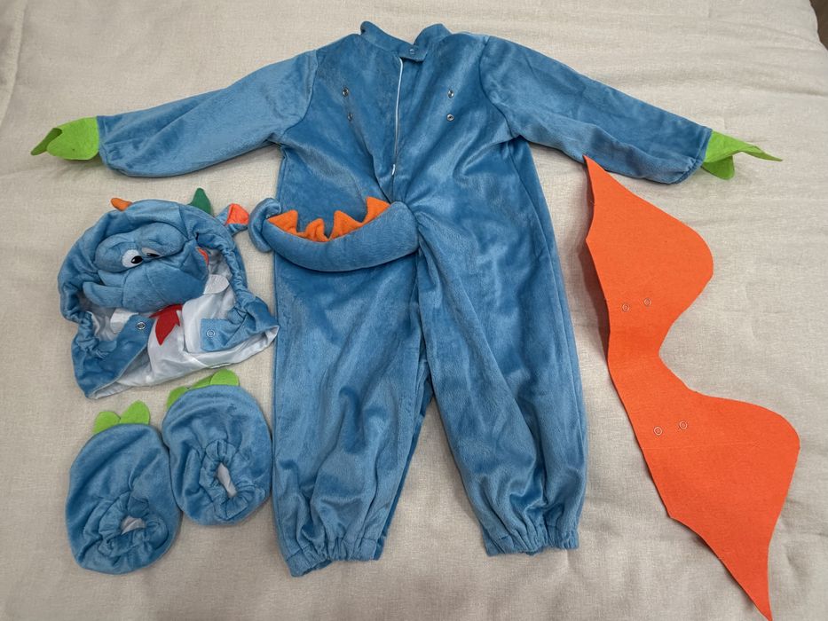 Продам костюм дракончика