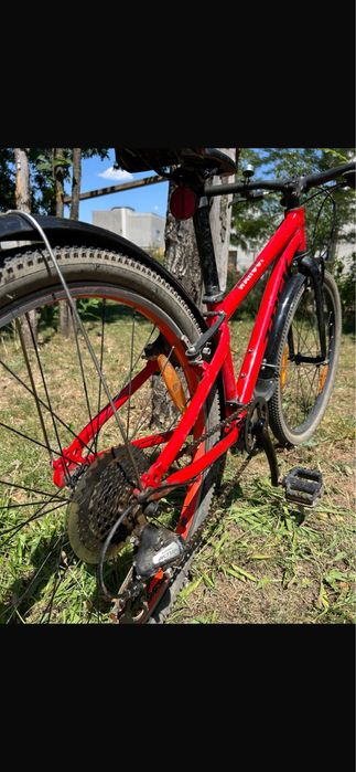 Bicicleta Trek rosie 7-10 ani