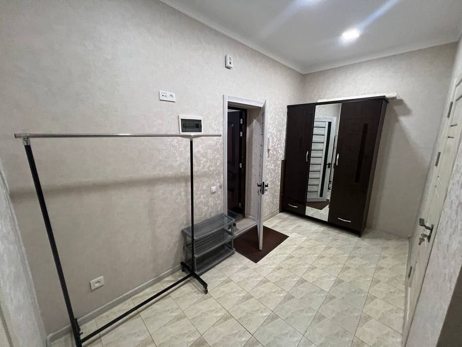 Сдается 1 комнатная квартира напротив парка Бабура.