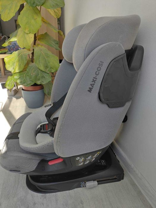 Maxi Cosy Titan Pro детско столче