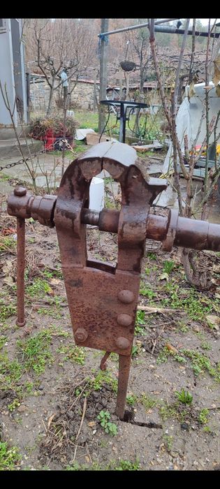 Старо.   Менгеме