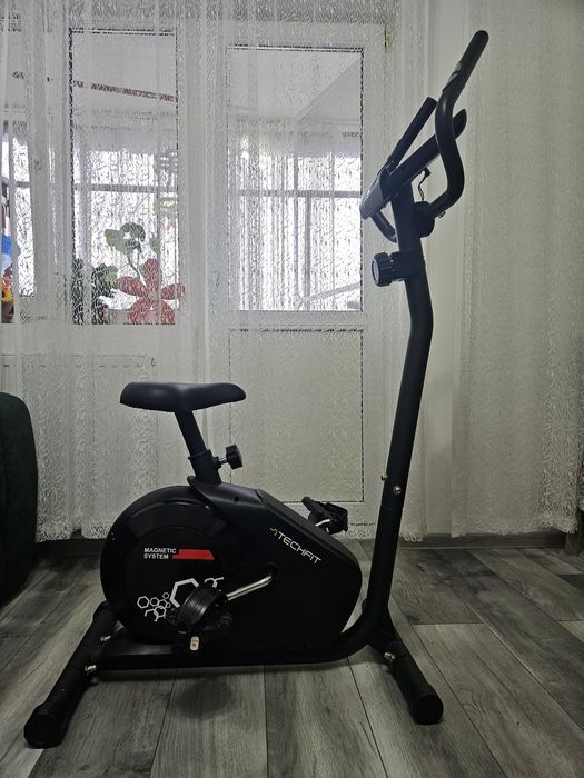 Bicicleta fitness magnetica TECHFIT® B300N, Volant