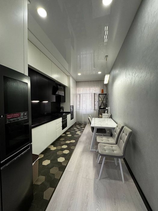 N5576 Shayxontohir tumani Sebzor J/K Jangox Residence 4/4/8