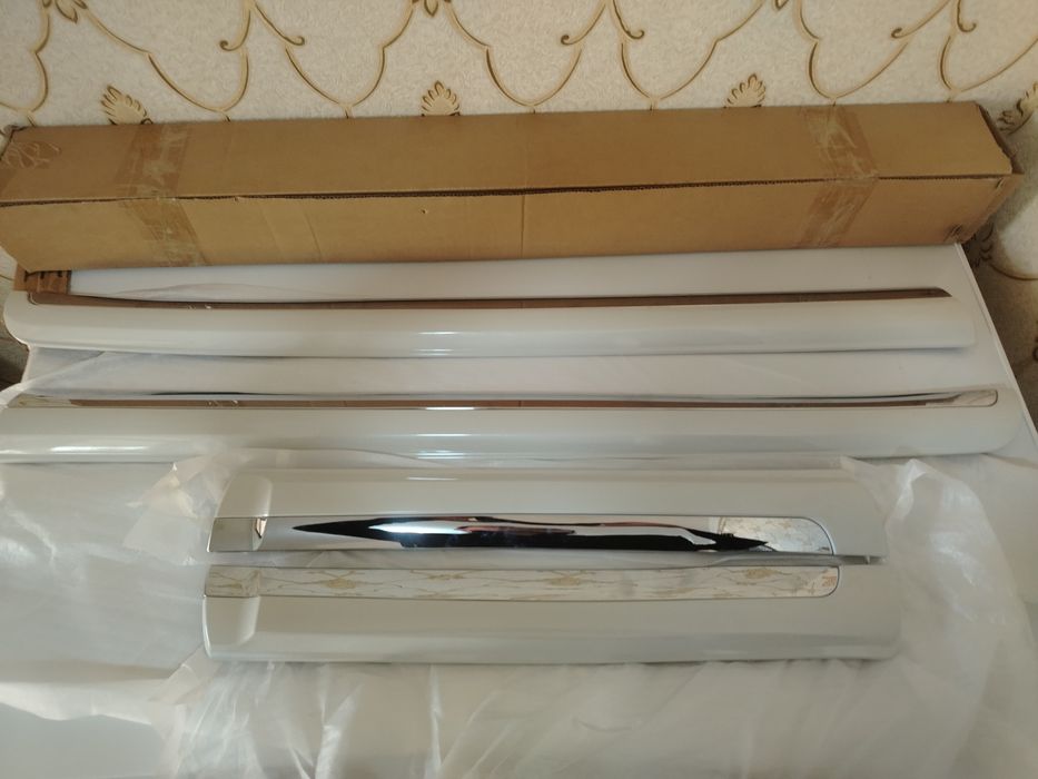 Молдинг дверь тойота прадо 150