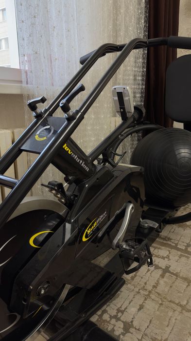 Кардио велотренажер Ball bike, бренд Revolution