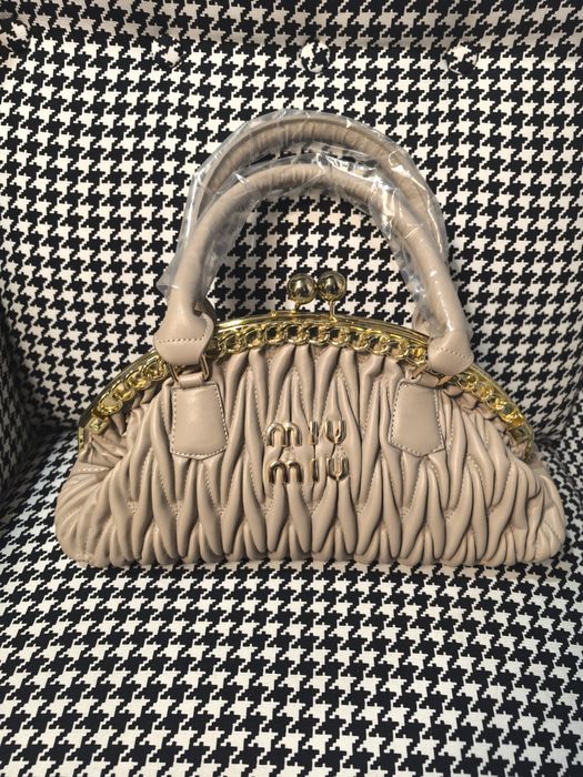 Дамски чанти НАМАЛЕНИЕ