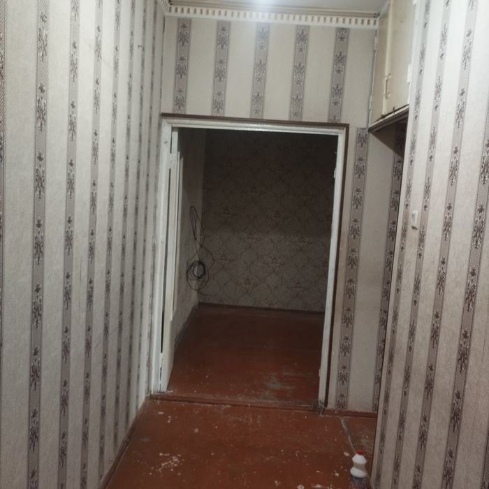 Своя.  2/4/4  Массив Феруза .  б 2/6.   250 уе