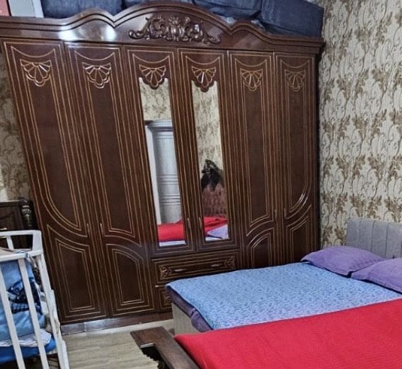 Продается спальный гарнитур