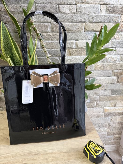 Ted Baker нова дамска чанта