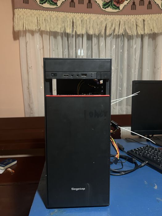 Pc gaming + scaun gaming si casti  rtx 3050