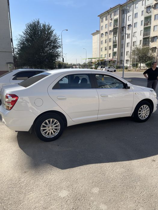 Продаю автомобиль