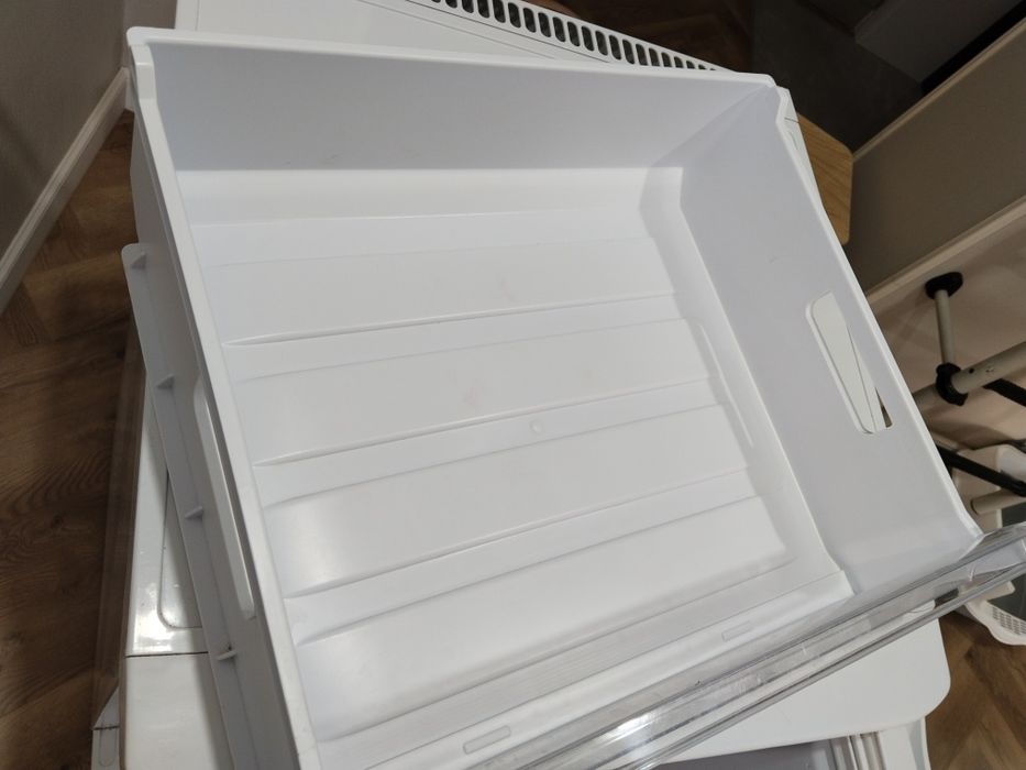 Продам морозильник Бирюса