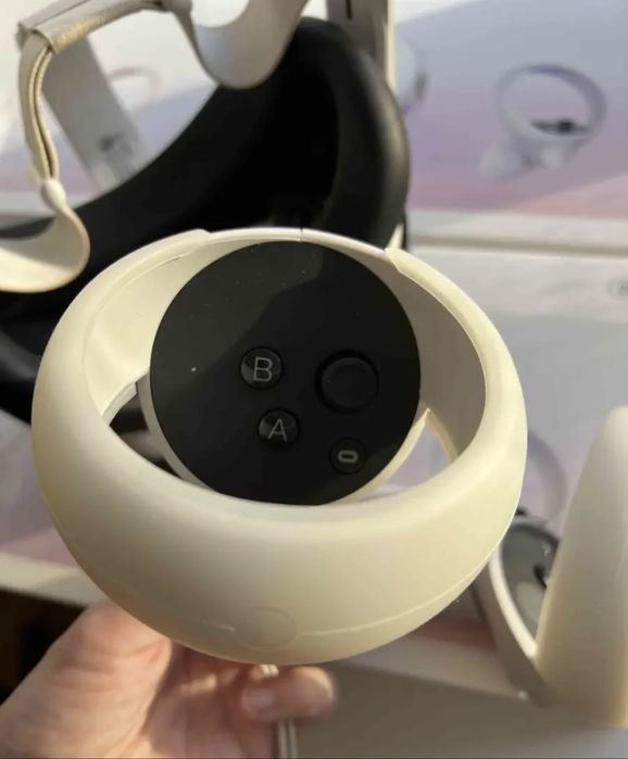 Продам виртуальные очки почти новые!