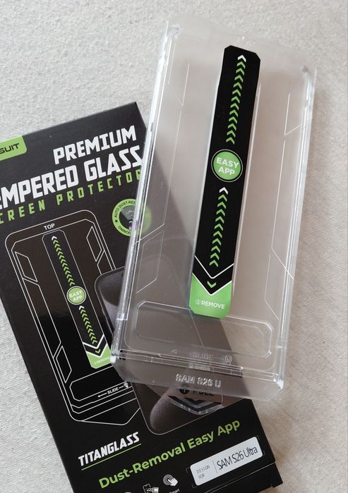 Folie sticla Samsung S26 Ultra. Dispozitiv aplicare!