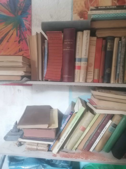 нови и антикварни книги на открито