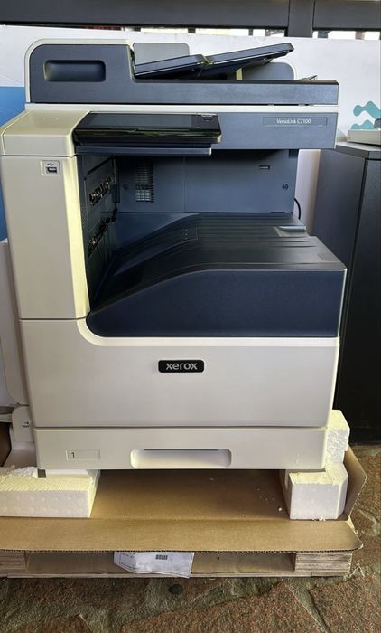 Принтер Xerox VersaLink C7120 MFP (серия C7100)