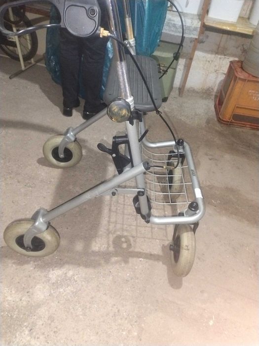 Cadru mobil cu scaun