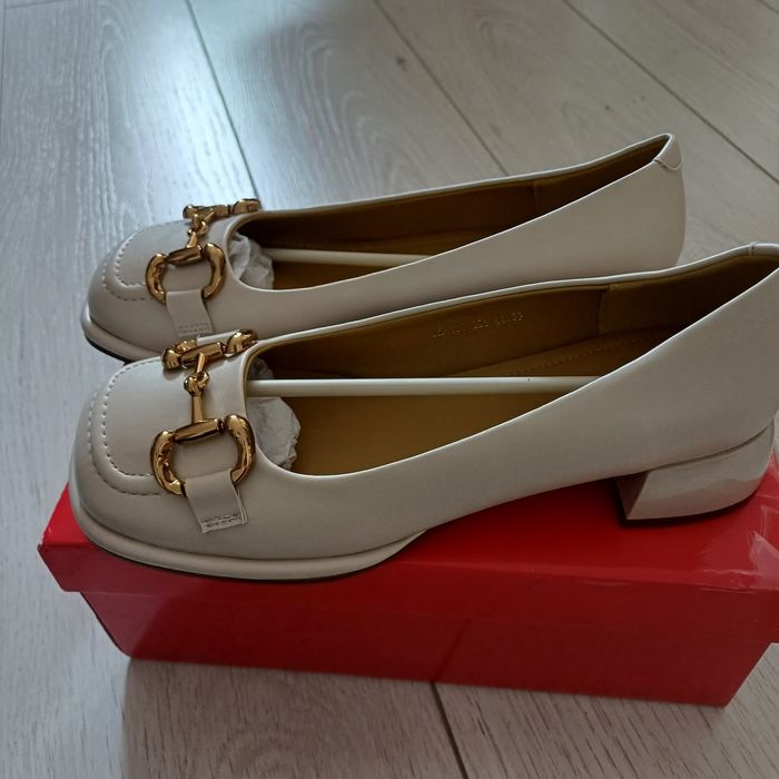 Женский туфли удобный