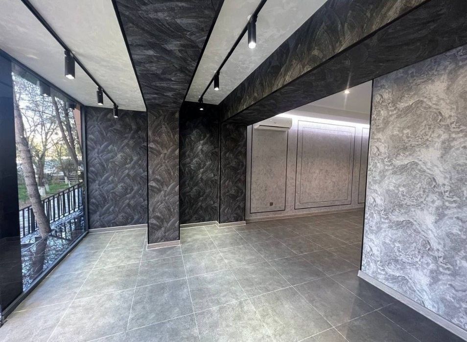 Аренда офис, Лабзак, центр Камолон низкая цена! Срочно!