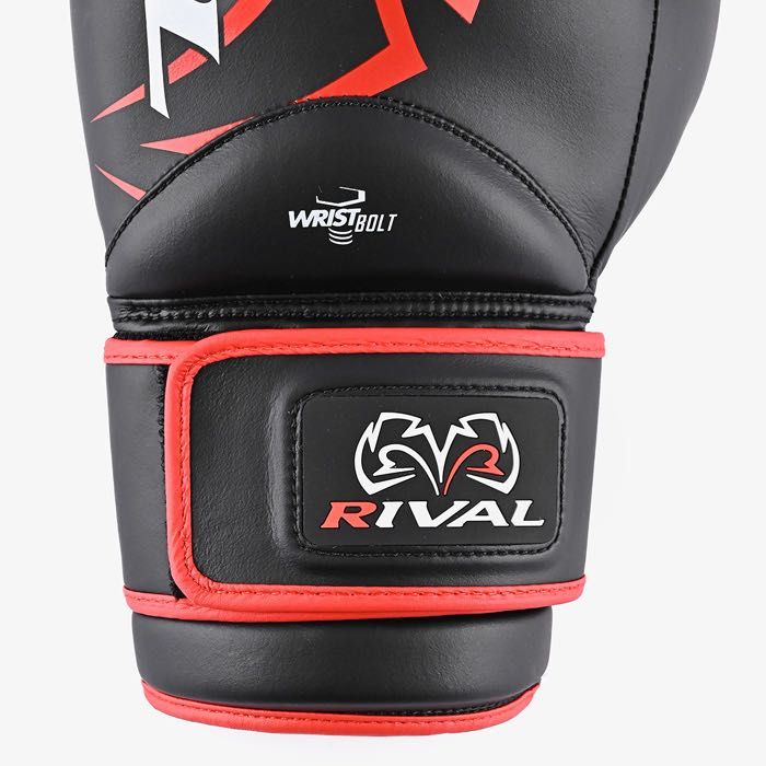 Боксерские перчатки RIVAL RS4