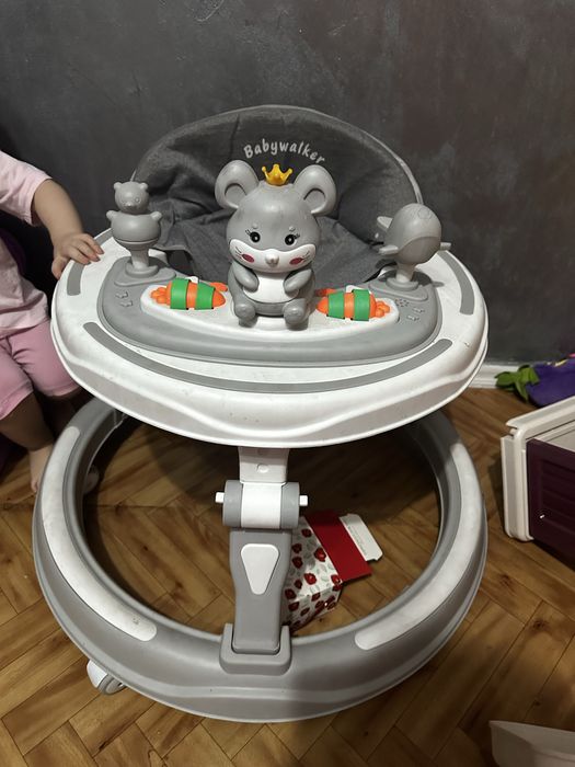 Детский ходунок.