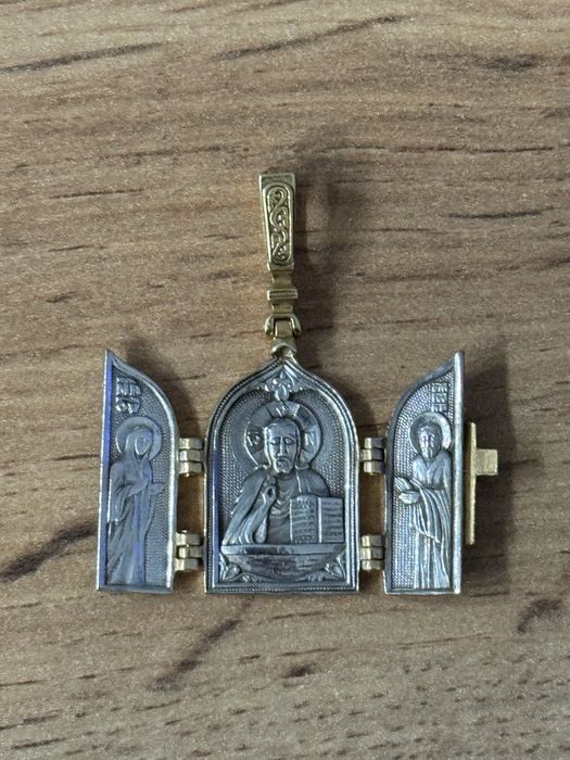 Продам подвеску серебрянную