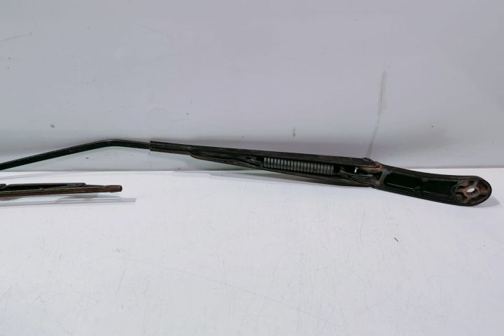 Brat stergator  dreapta 7H1955410C Volkswagen VW Transporter T5 (face