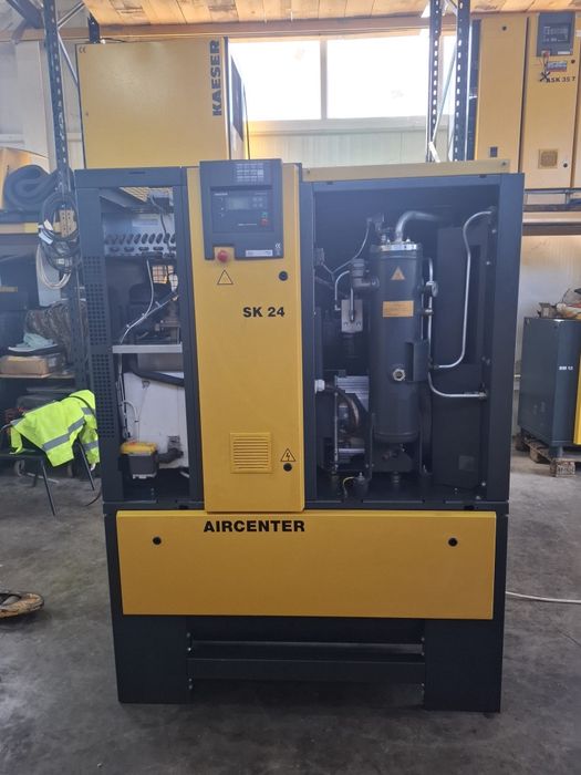 Compresor aer cu surub Kaeser Aircenter SK 24 T cu uscator si rezervor