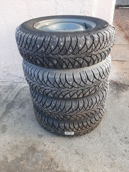 Продам зимние шины