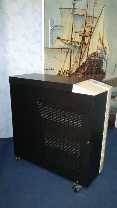 UPS шкаф за батерии и инвертор