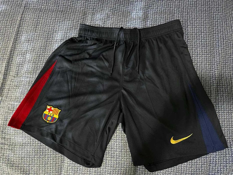 Оригинални Nike шорти – чисто нови