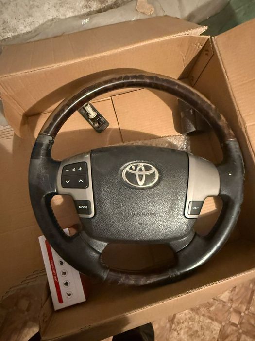 Руль от ланд крузер 200