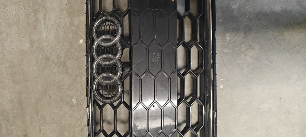 Челна решетка за Audi A5 8t, челна S-line решетка за A4 S4 B9 8w Facel