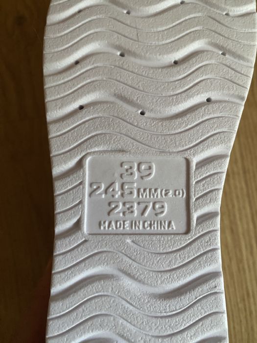 Pantofi platforma comozi  albi