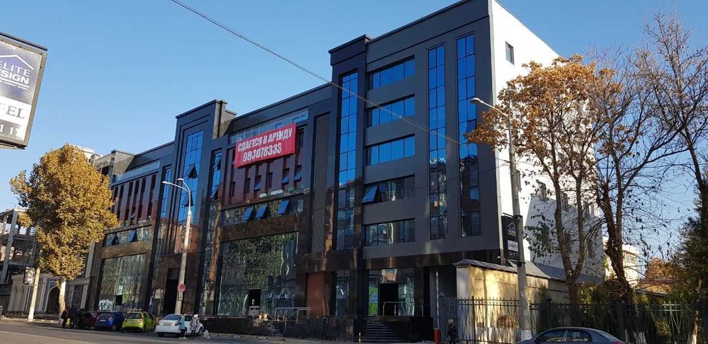 В бизнес-центре NEW LEVEL сдается небольшой уютный офис