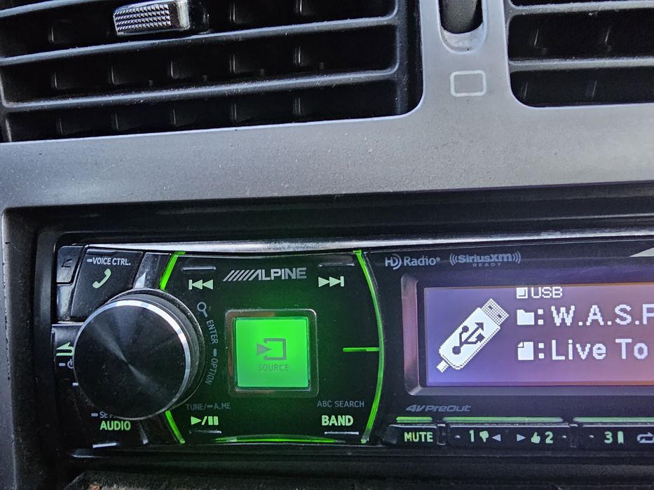 Alpine CDE -HD 149BT