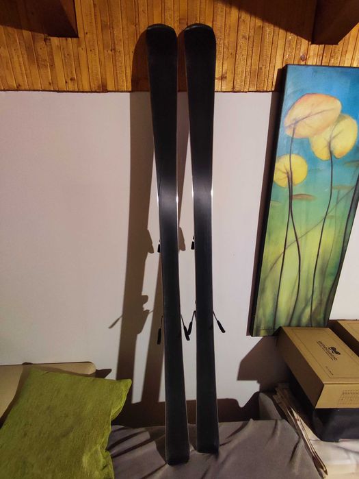 Vând schiuri HEAD second hand 163cm