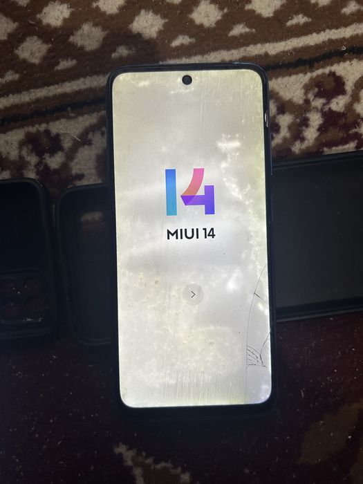 Samsung A12 32ГБ,Redmi 10 128ГБ