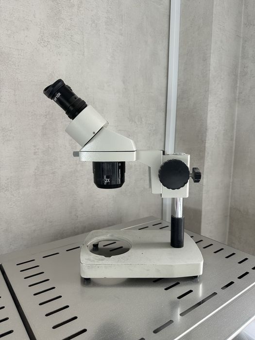 Микроскоп yaxun б/у