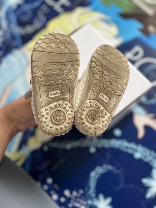 Обувки за момиче 20 номер