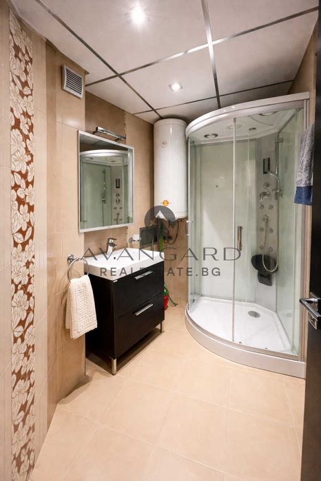 Продава се Тристаен апартамент в Пловдив, Кършияка - 128 кв.м за 795 €/кв.м - Снимка #7