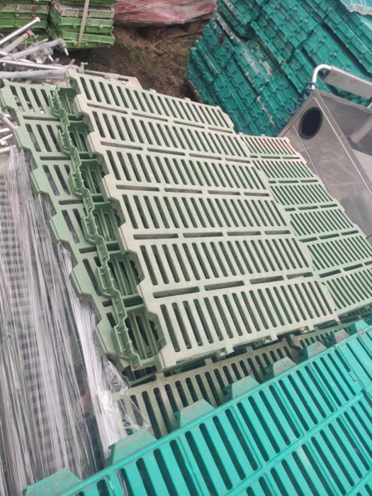 Grătare plastic pt  porci animale