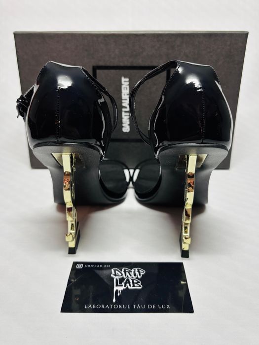 Tocuri YvesSaintLaurent