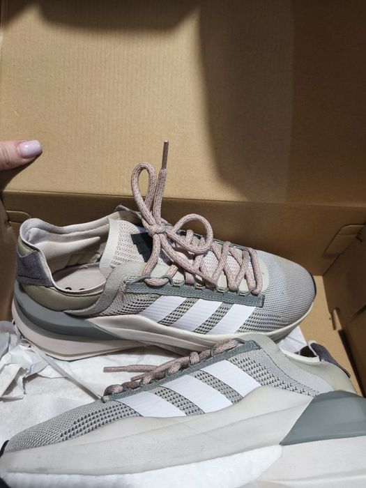 Дамски Adidas Avryn X 40 2/3