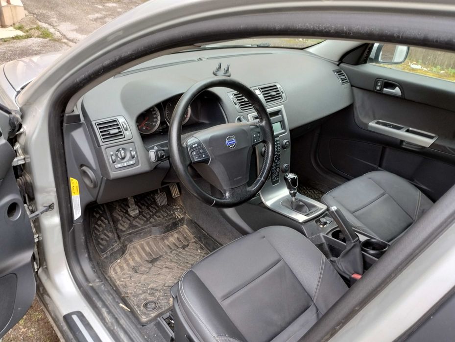 Volvo S40 2.0D 2005г.