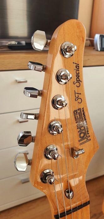 Продавам Hohner ST Special-Professional