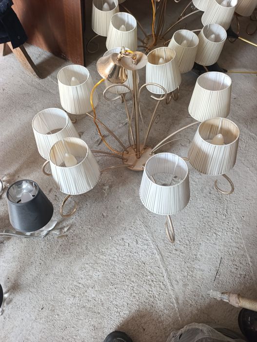 Продам   люстры  б/у