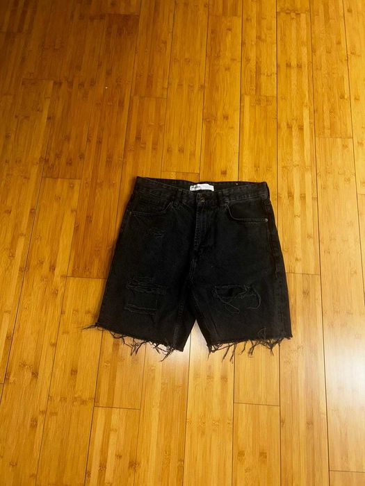 Blugi scurti bershka