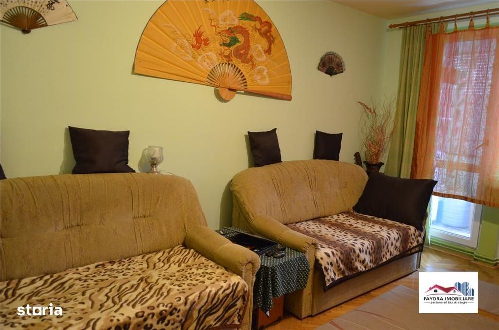 Apartament 3 Camere de Vanzare Zona Tudor — fotografia 3