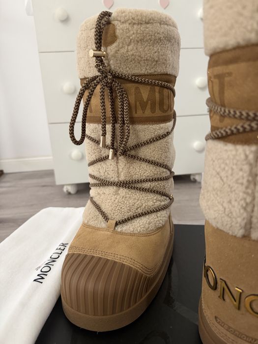 Moncler boots 37-37